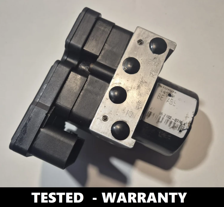 44510-0D031 89541-0D040 pompe ABS avec calculateur Toyota Yaris II