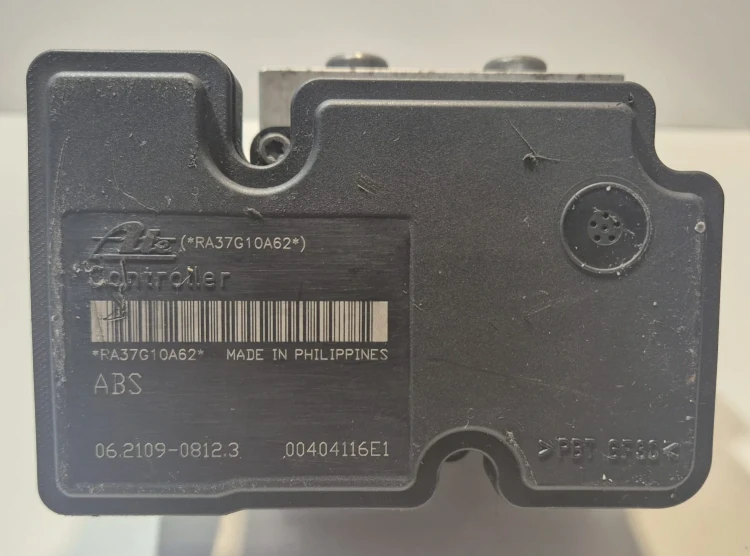 62J1 06210205644 06210908123 pompa ABS ze sterownikiem Suzuki Swift