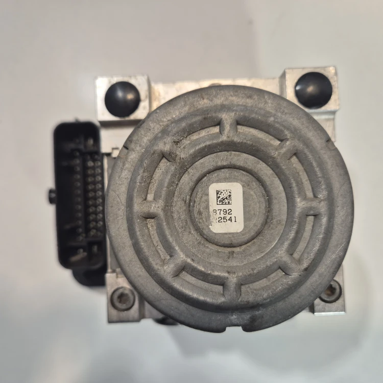 D1B1-2C405-AE D1B1-2C013-BC pompa ABS con centralina Ford Fiesta B-Max