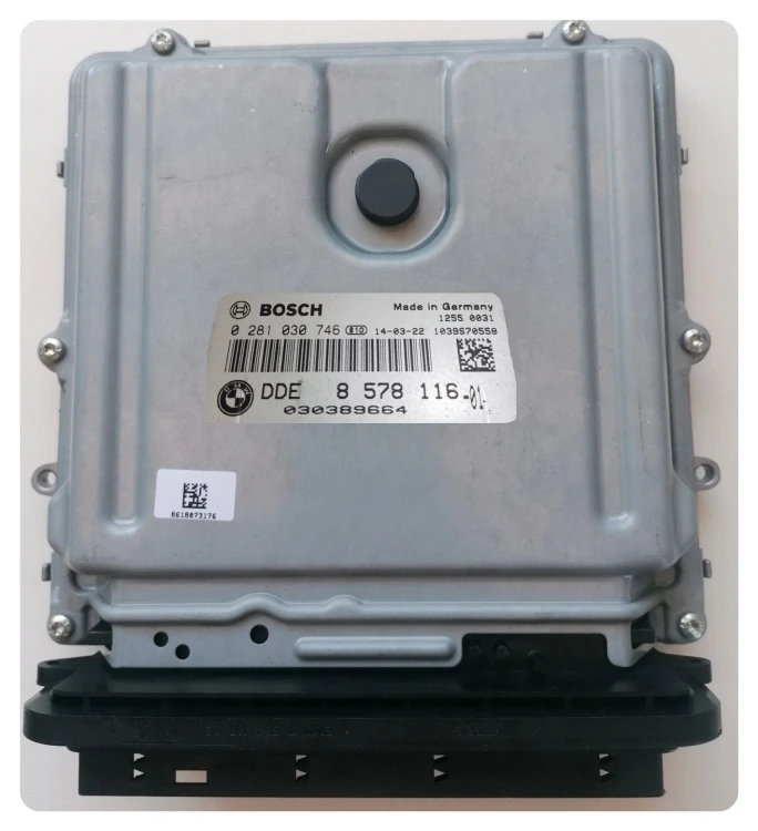 8578116 0281030746 sterownik silnika BMW 3.0 Diesel DDE8578116 X5 / X6