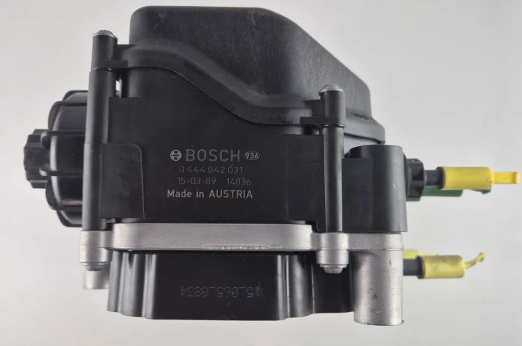 0444042031 05043818680 bomba AdBlue Bosch Iveco Stralis
